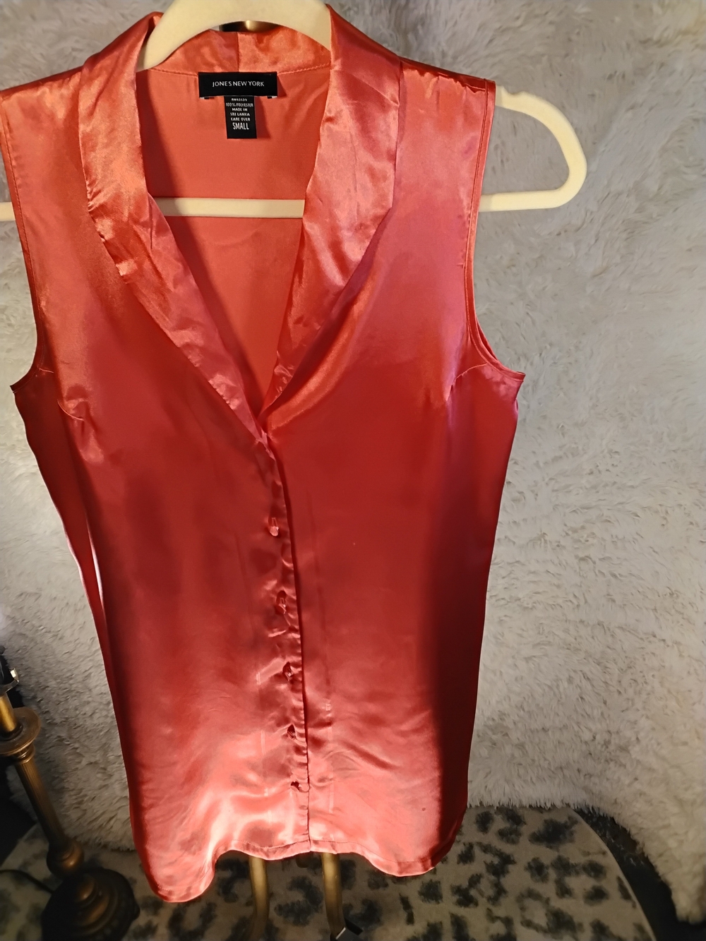 Jones New York Satin Red Sleeveless Button-Front Sleep Top